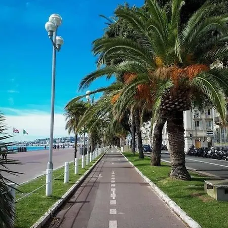 Apartamento Appartement, En Plein Centre , Face A La Gare Centrale, Centre Niza